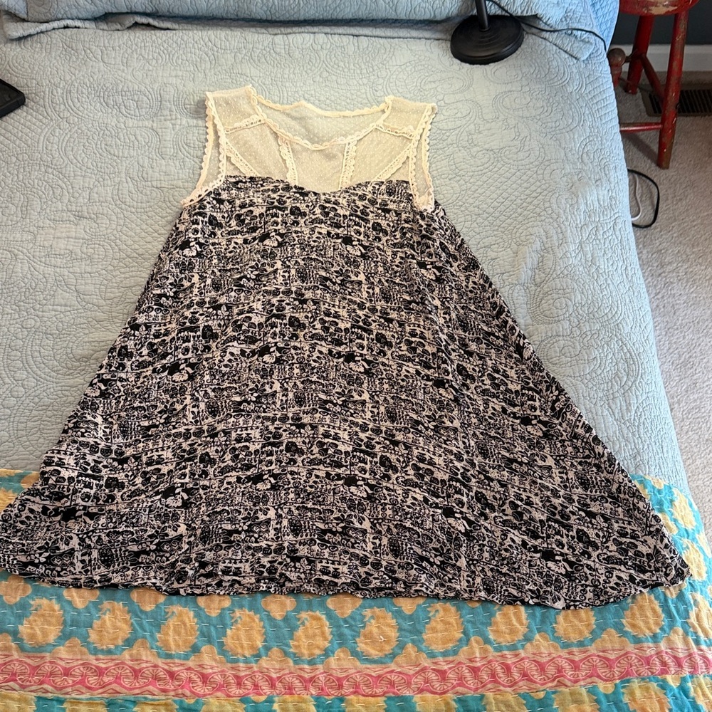 Sleeveless Mini Dress with Ivory Lace Yoke - Black & White Pattern